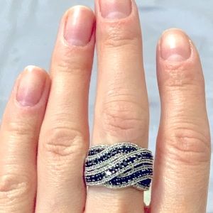 Zales Size 7 Silver With White and Black Diamonds Ring